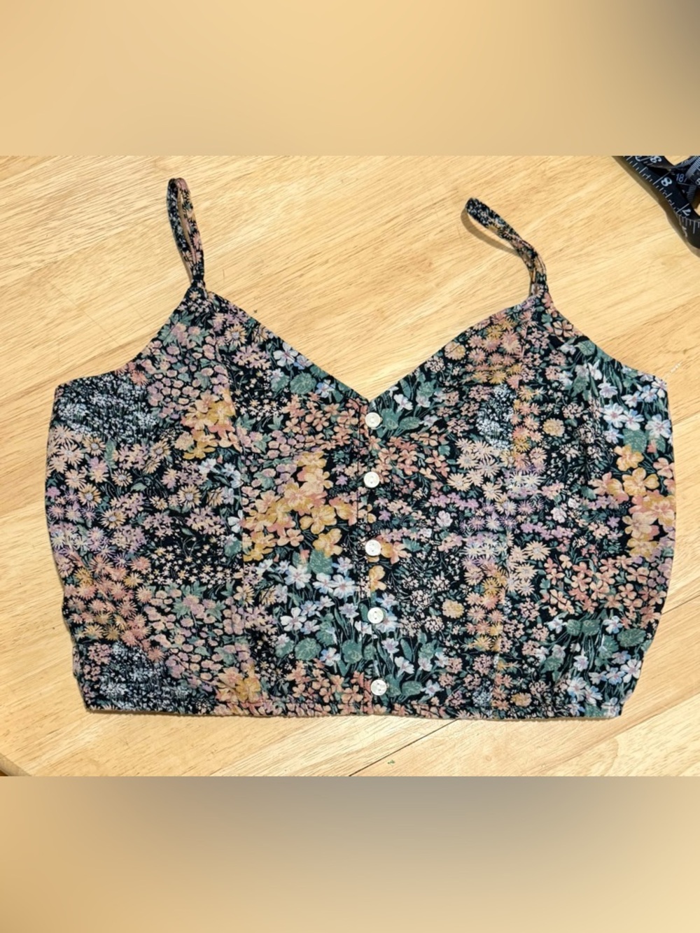 EUC American Eagle floral print cropped cami, size small